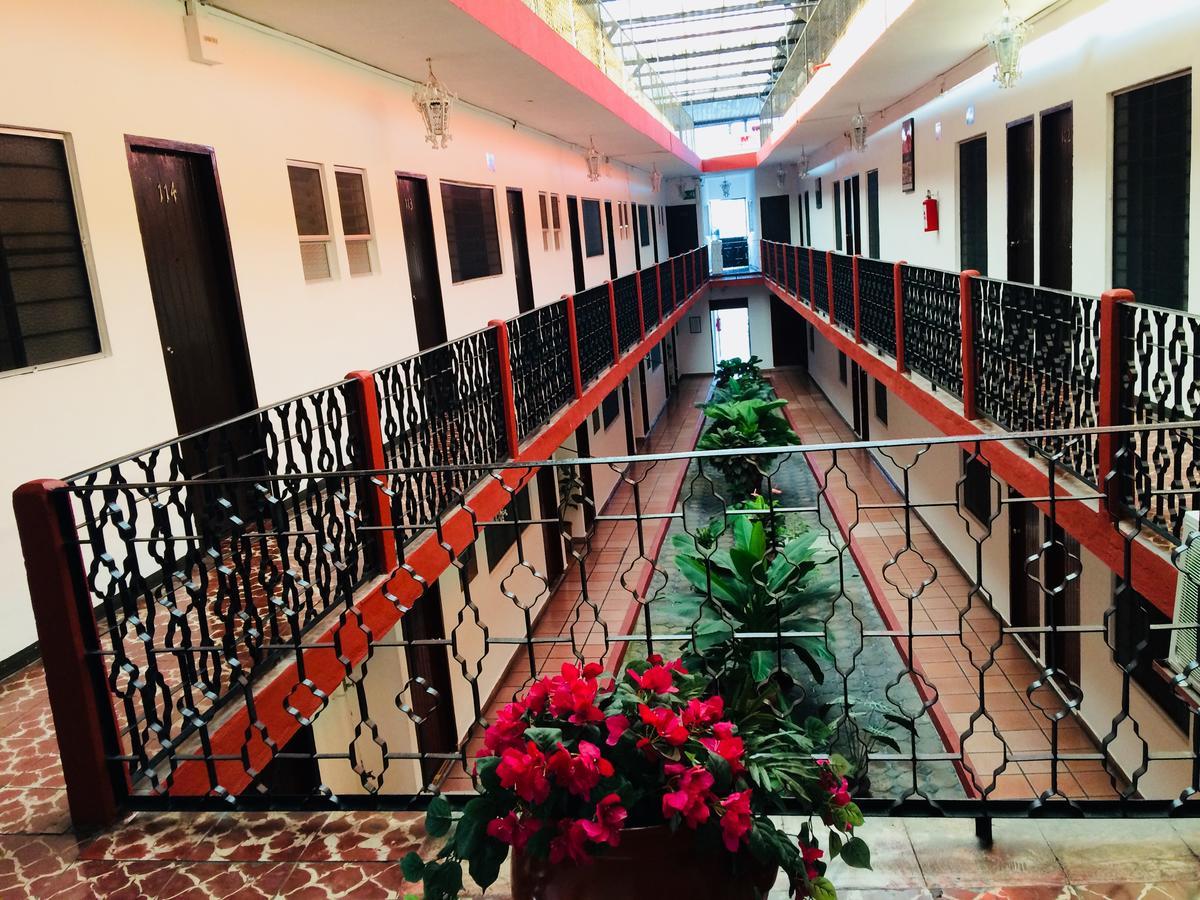 Hotel Maria De Lourdes Tuxtepec Екстериор снимка
