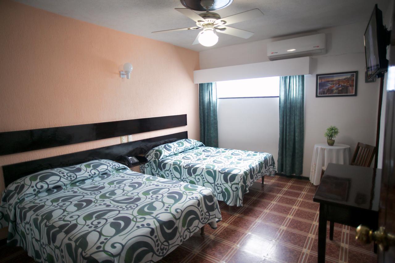 Hotel Maria De Lourdes Tuxtepec Екстериор снимка