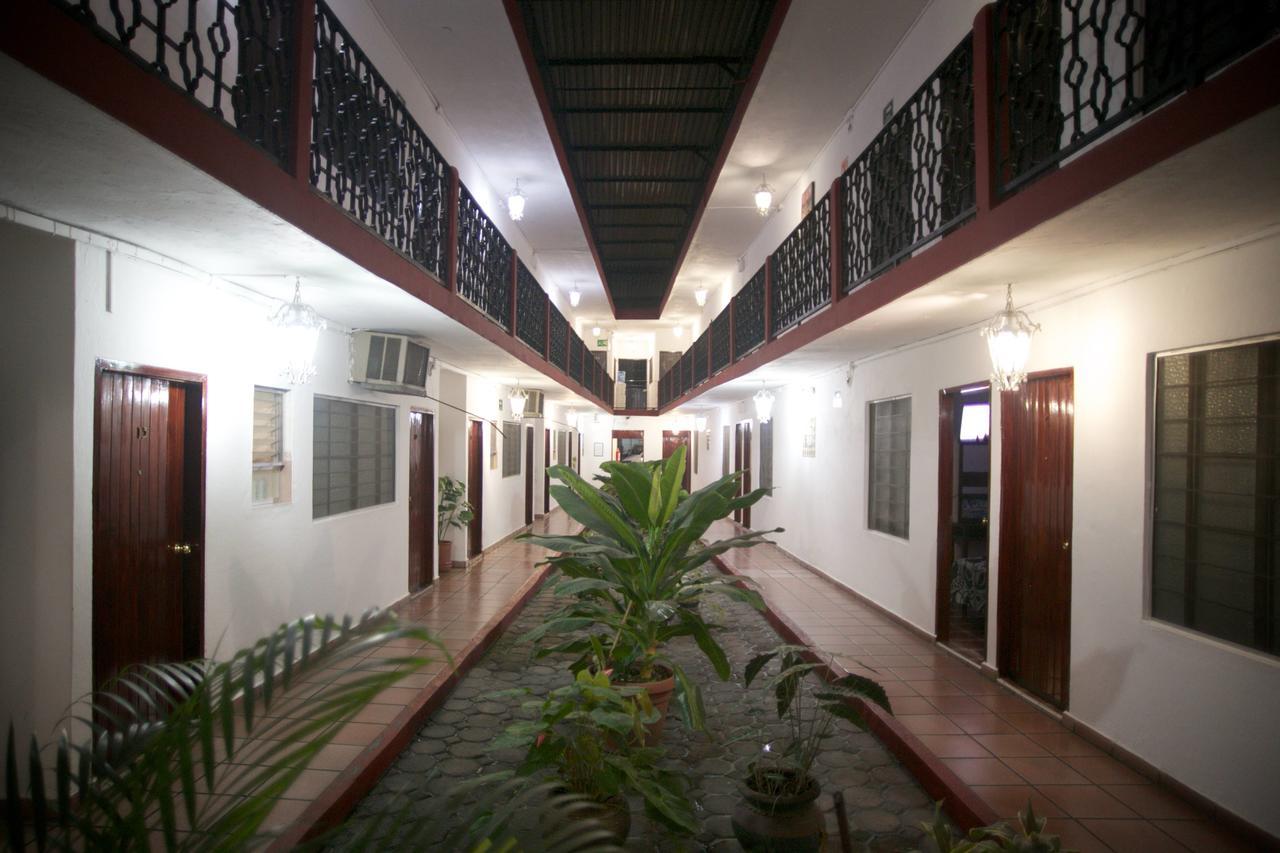 Hotel Maria De Lourdes Tuxtepec Екстериор снимка